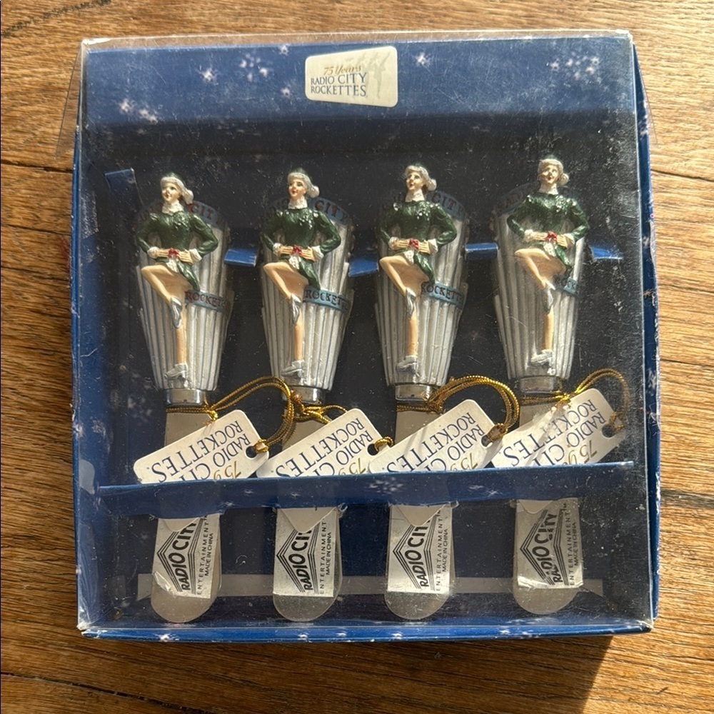RARE!!  Radio City Rockettes Christmas Spreaders Cheese